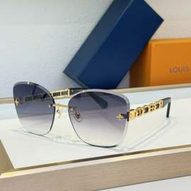 Picture of Louis Vuitton Sunglasses _SKUfw77095906fw